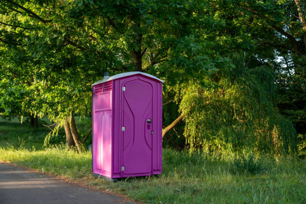 Best Wedding porta potty rental  in Lawrence, KS